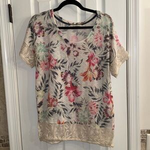 Floral short sleeve knit top